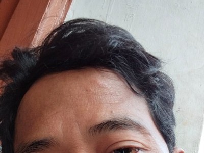 Uang buat seragam sekolah
